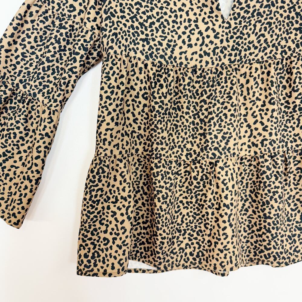 Tuckernuck Edith Leopard Tiered Top V-Neck 3/4 Sleeves Tan & Black Women's Small - Picture 5 of 12